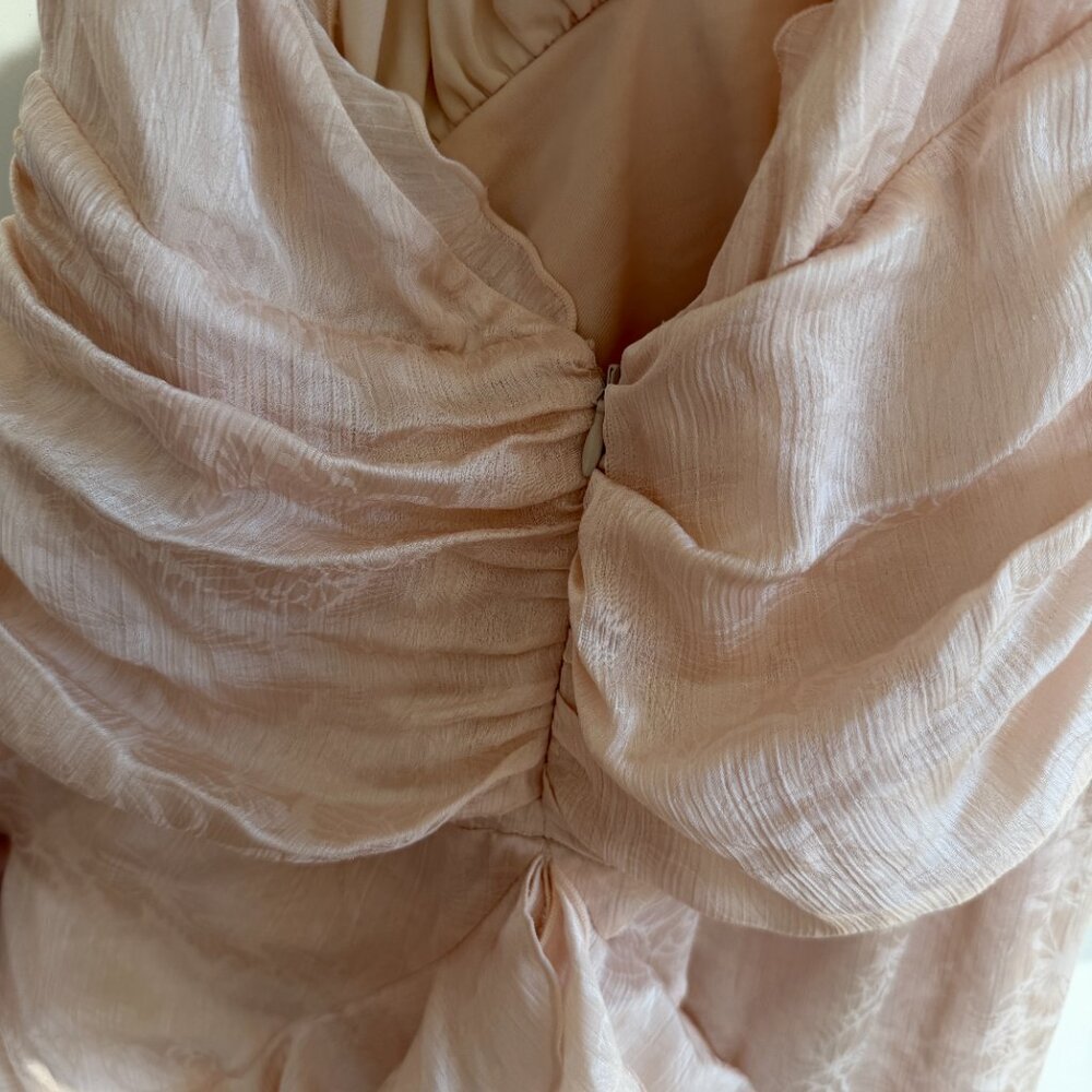 NBD Celenia Maxi Dress in Champagne Butterfly Size Small - Picture 6 of 7